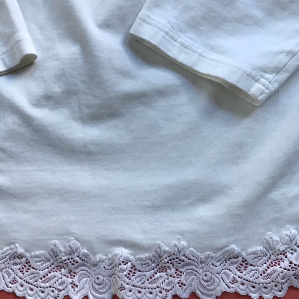 White 3/4 sleeve top